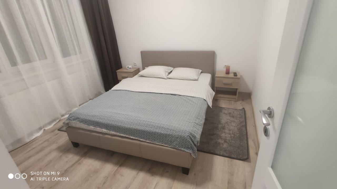 Popasu Din Oras Apartment บายามาเร ภายนอก รูปภาพ